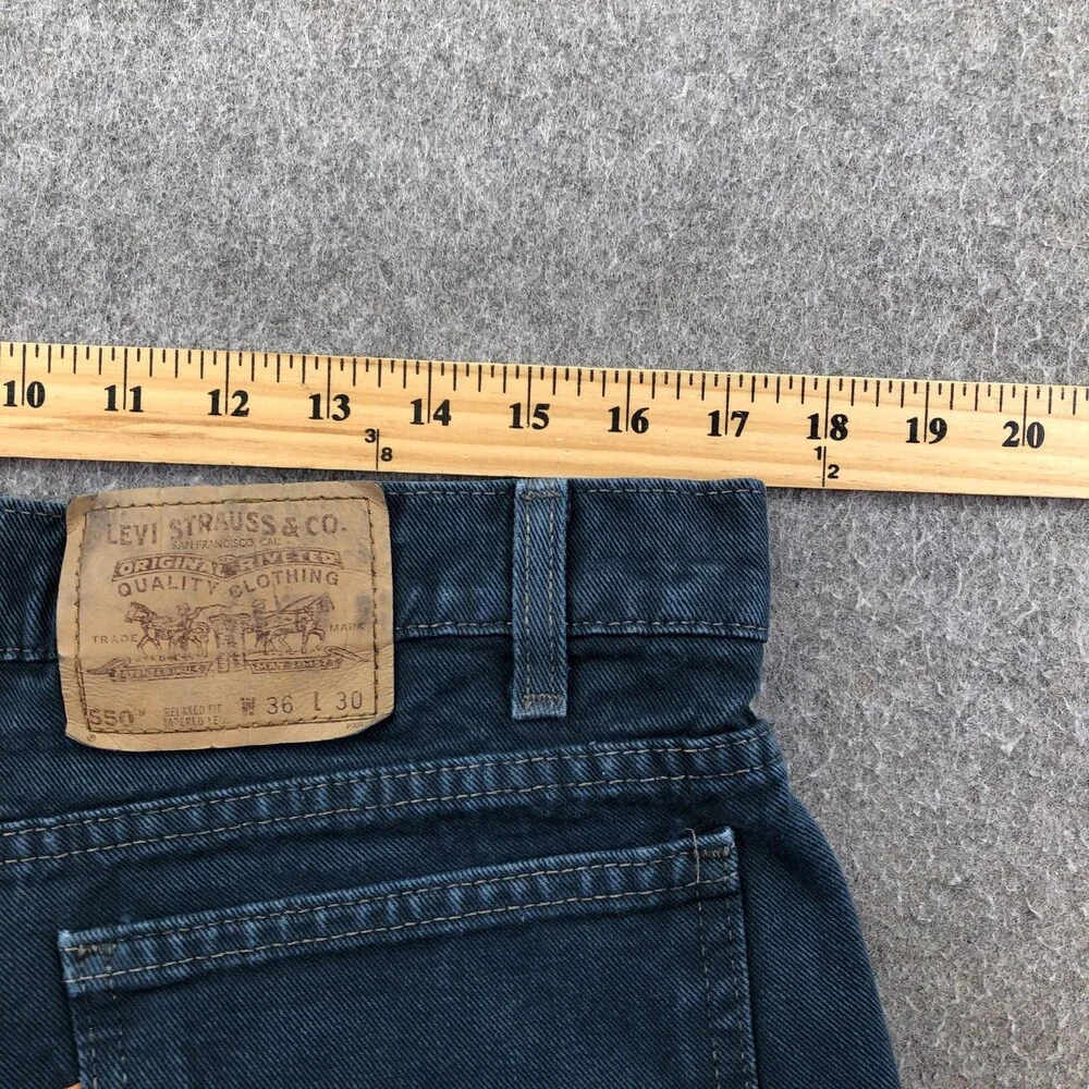 Levis 550 Jeans Mens 36x30 Blue Medium Wash Relaxed Straight Denim Pants Casual